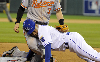 Illustration for article titled Jarrod Dyson Claims An Oriole Deliberately Kneed Him In The Head